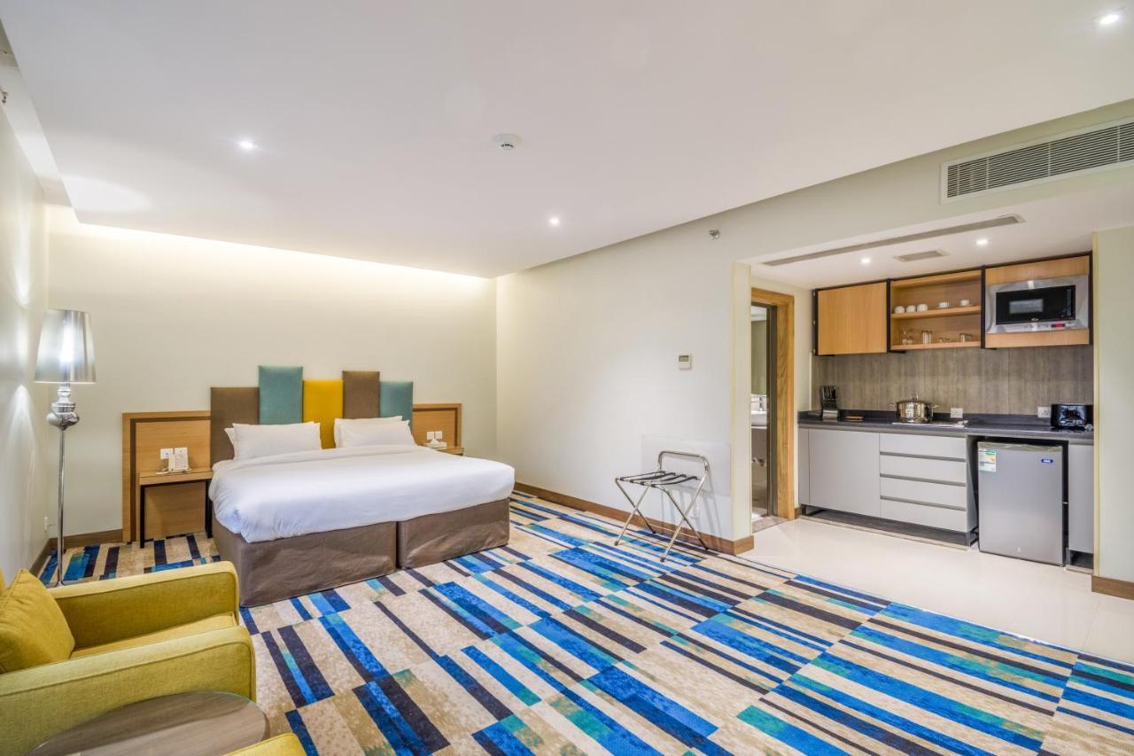 Ewaa Express Hotel - Al Olaya Эр-Рияд Экстерьер фото