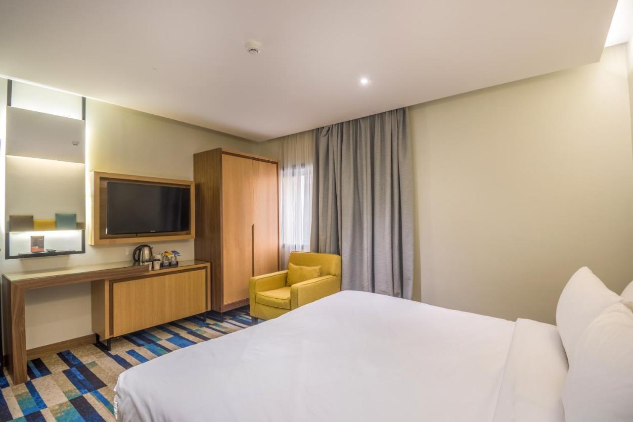 Ewaa Express Hotel - Al Olaya Эр-Рияд Экстерьер фото