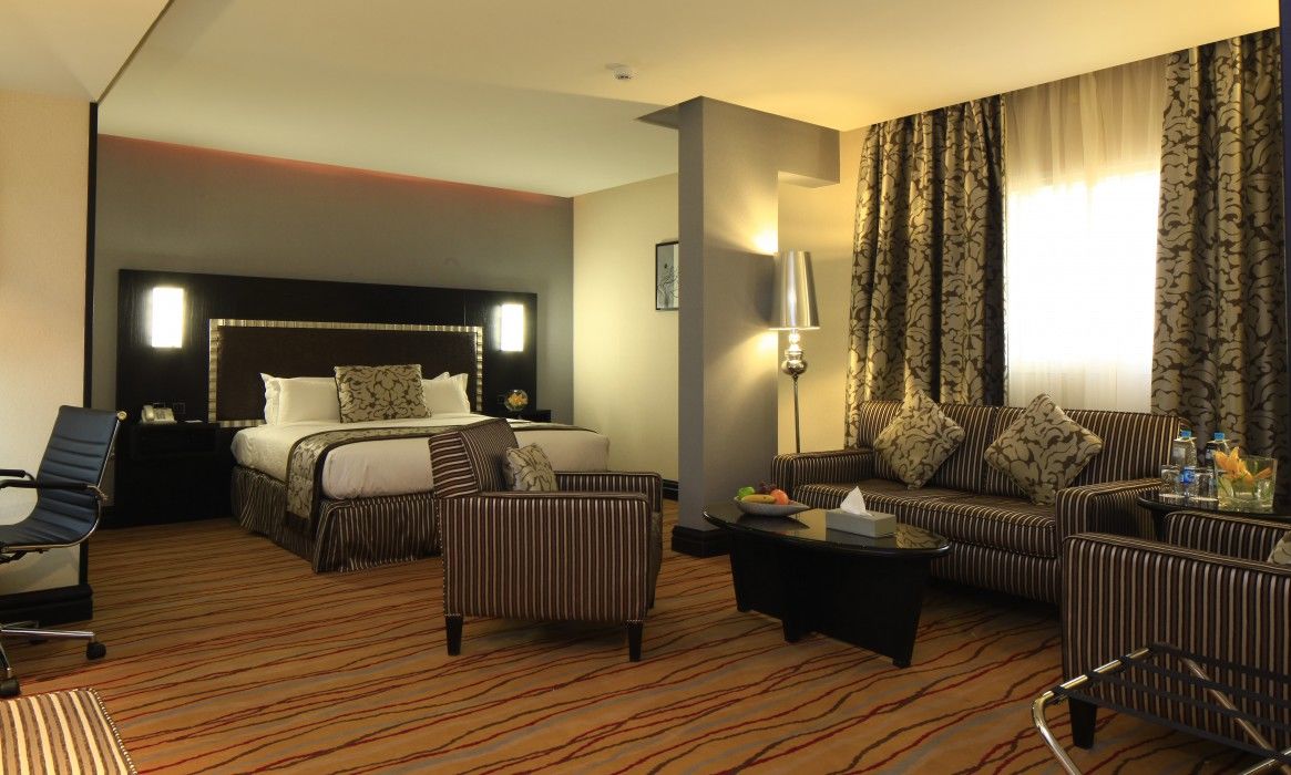 Ewaa Express Hotel - Al Olaya Эр-Рияд Экстерьер фото